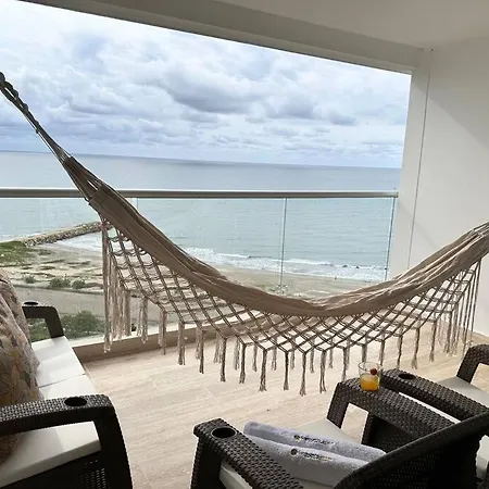 Ocean View In A Luxury Apartamento